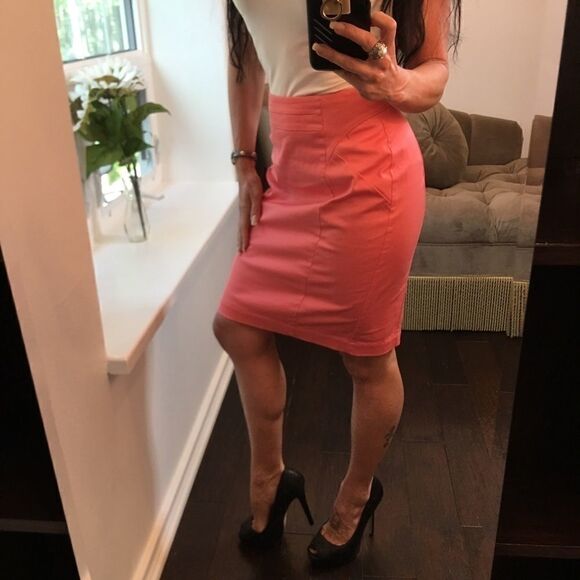 Worthington Dresses & Skirts - Worthington pink pencil skirt 